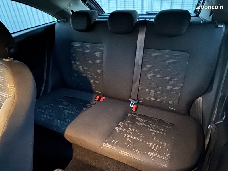 Opel Corsa E 1.2 Twinport 86cv Édition Cool Climatisation Régulateur Faible Kilométrage Garantie 12 Mois Suivie (image 11)