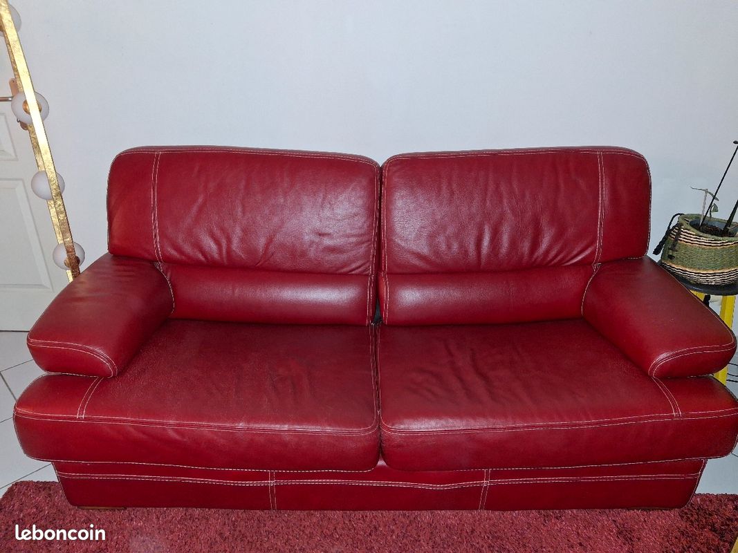Vends Canapé Cuir Rouge (image 1)