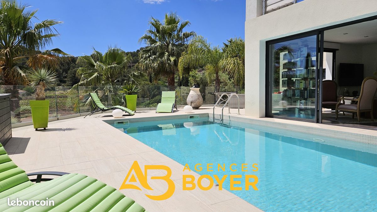 Appartement 5 pièces 157 m² · à Bandol · 157 m² · 800 000 €