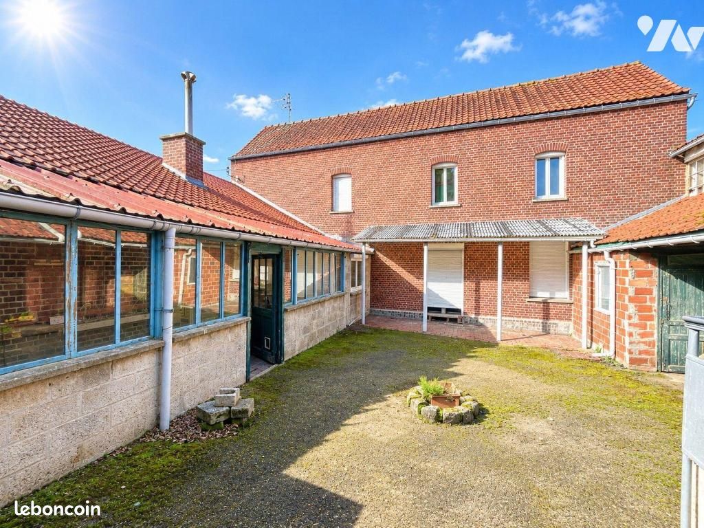 Maison 10 pièces 162 m² · à Thumeries · 162 m² · 333 000 €