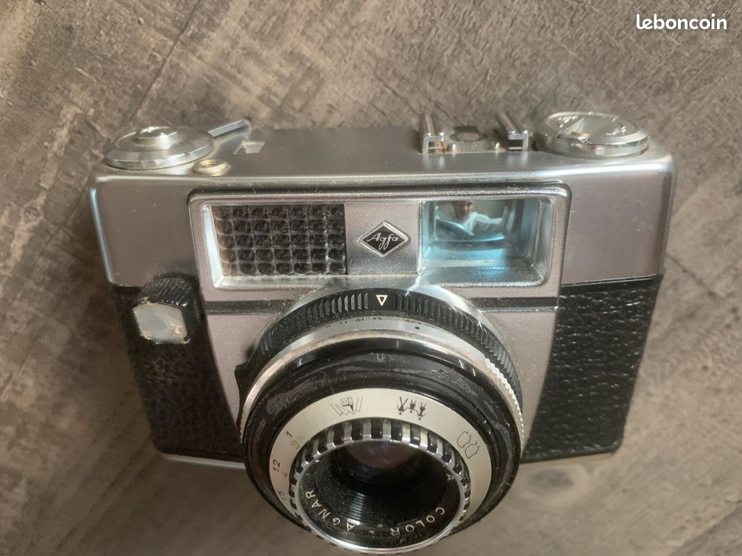 Appareil photo argentique vintage - Appareil photo Univex Uniflash vintage des années 40 - Canada