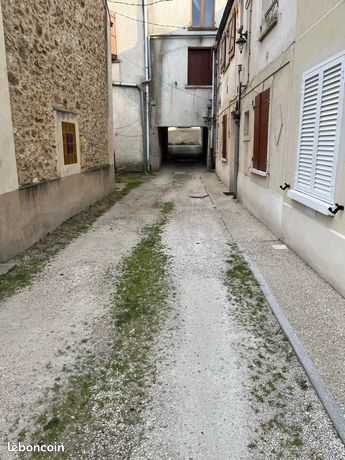 https://img.leboncoin.fr/api/v1/lbcpb1/images/d0/22/c8/d022c89c910287557b9a626fc39147cfe3f16aee.jpg?rule=ad-image