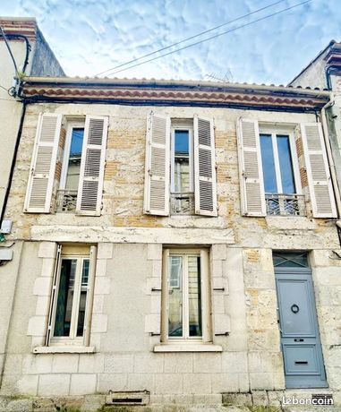 Immeuble 5 pièces 220 m²