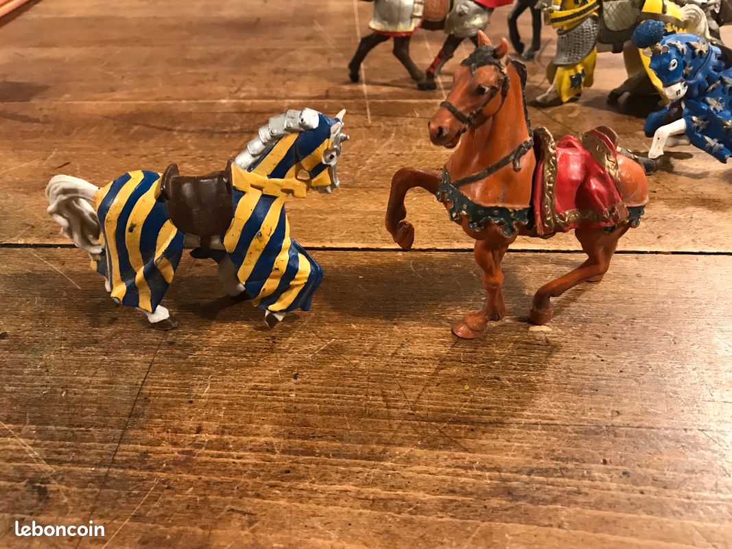 Lot de 4 chevaux au choix (image 2)