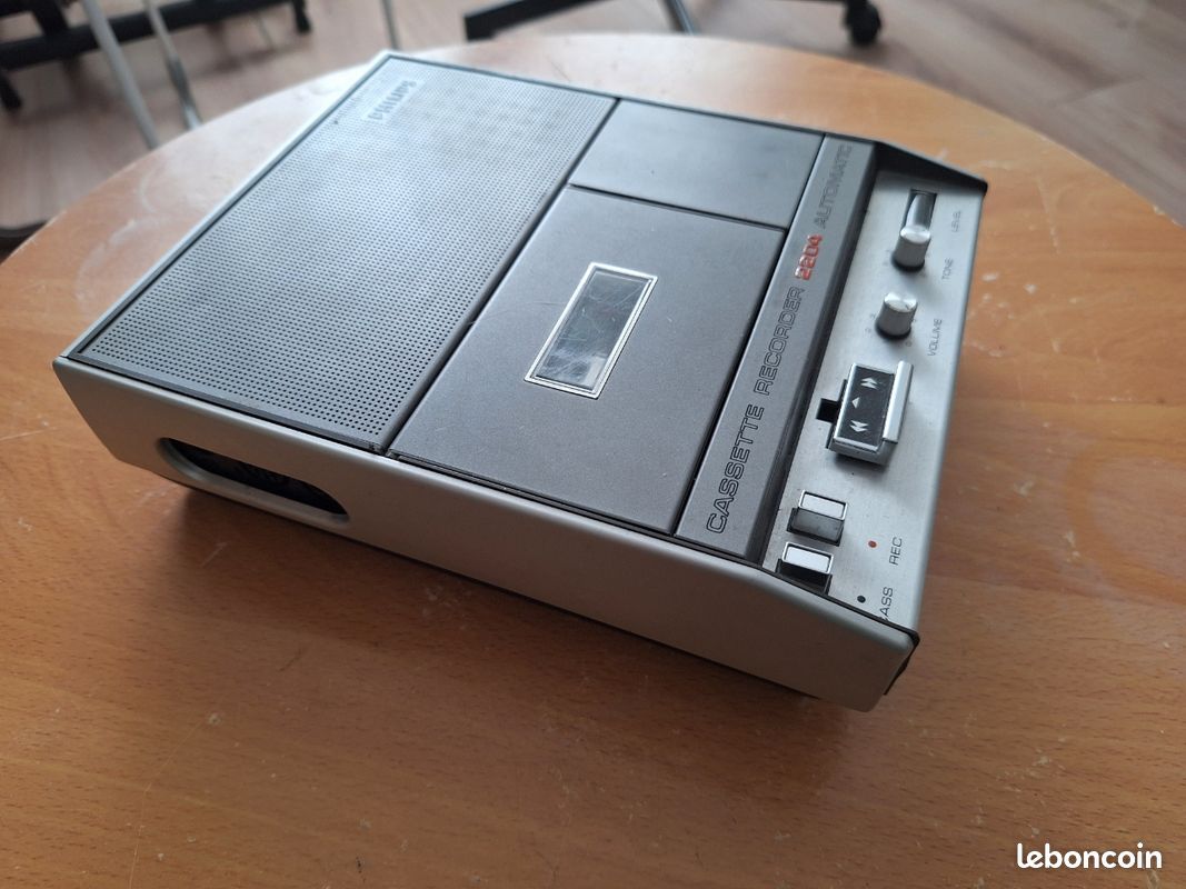 A retro Philips cassette recorder N2204 automatic. In original box. Circa 1970s with microphone