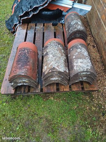 REDLAND LOT DE 62 TUILES DE RIVE à l'ancienne mécaniques neuves jamais posées EUR 175,00 - FR