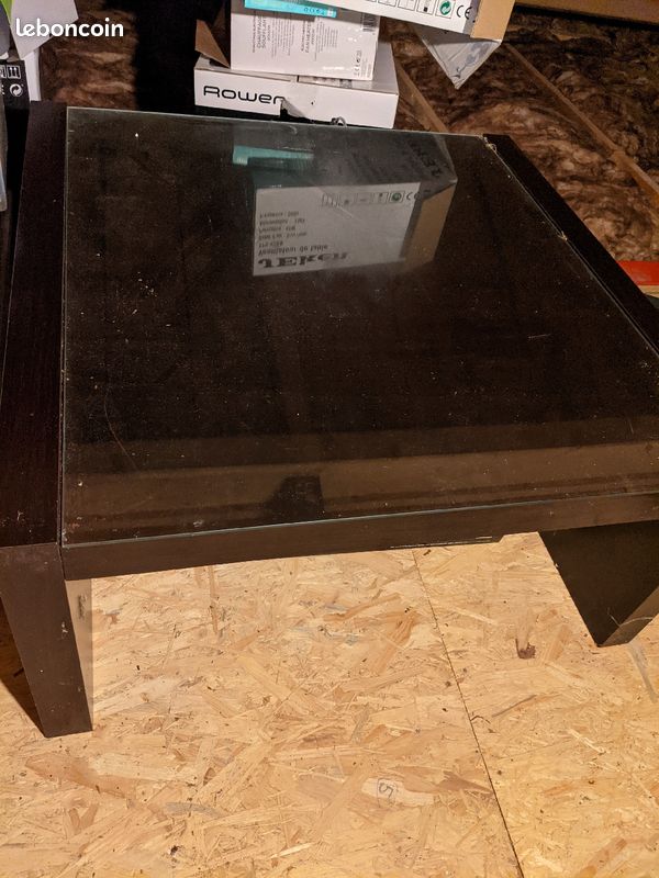Table basse noire (image 1)