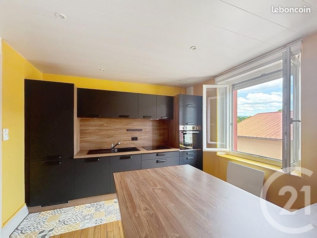 Appartement 3 pièces 87 m² · à Saint-Amé · 87 m² · 680 €