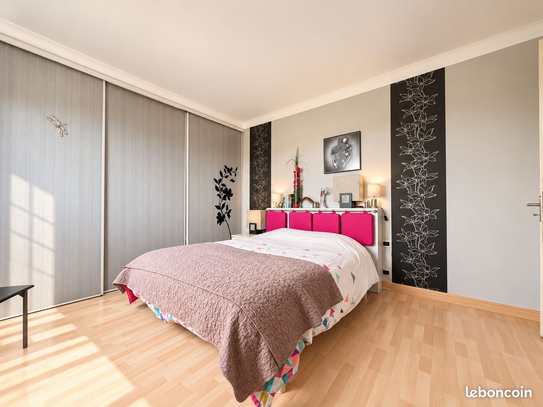 Maison 5 pièces 166 m² · à Saint-Loubès · 166 m² · 570 000 €