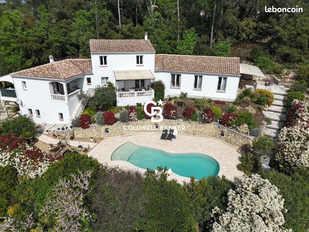 Maison 12 pièces 240 m² · à Lorgues · 240 m² · 899 000 €