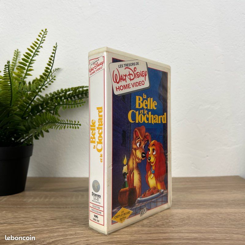 VHS Disney La Belle et le Clochard Les Trésors Disney Home Vidéo Collector Vintage (image 3)