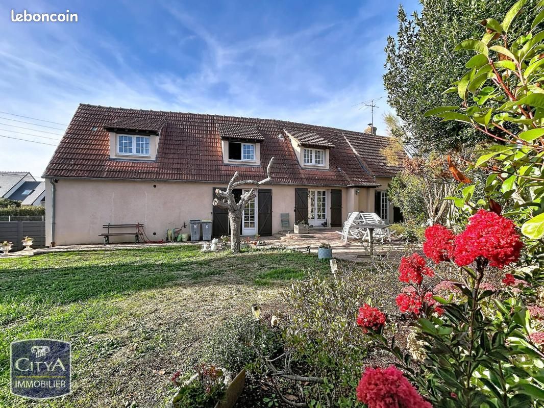 Maison 5 pièces 133 m² · à Thivars · 133 m² · 330 000 €