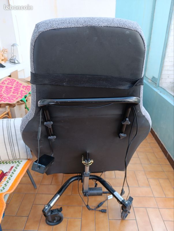 Fauteuil électrique (image 1)