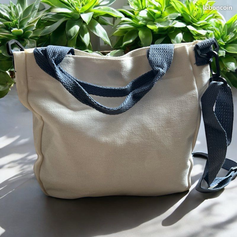 Sac bandoulière kuromi (image 2)