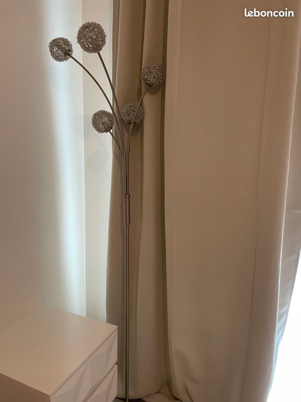 Lampe sur pied (image 3)