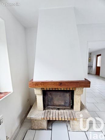 https://img.leboncoin.fr/api/v1/lbcpb1/images/d0/2d/ca/d02dca7feba8a0f03a6e15cd15d7a5eafb185492.jpg?rule=ad-image