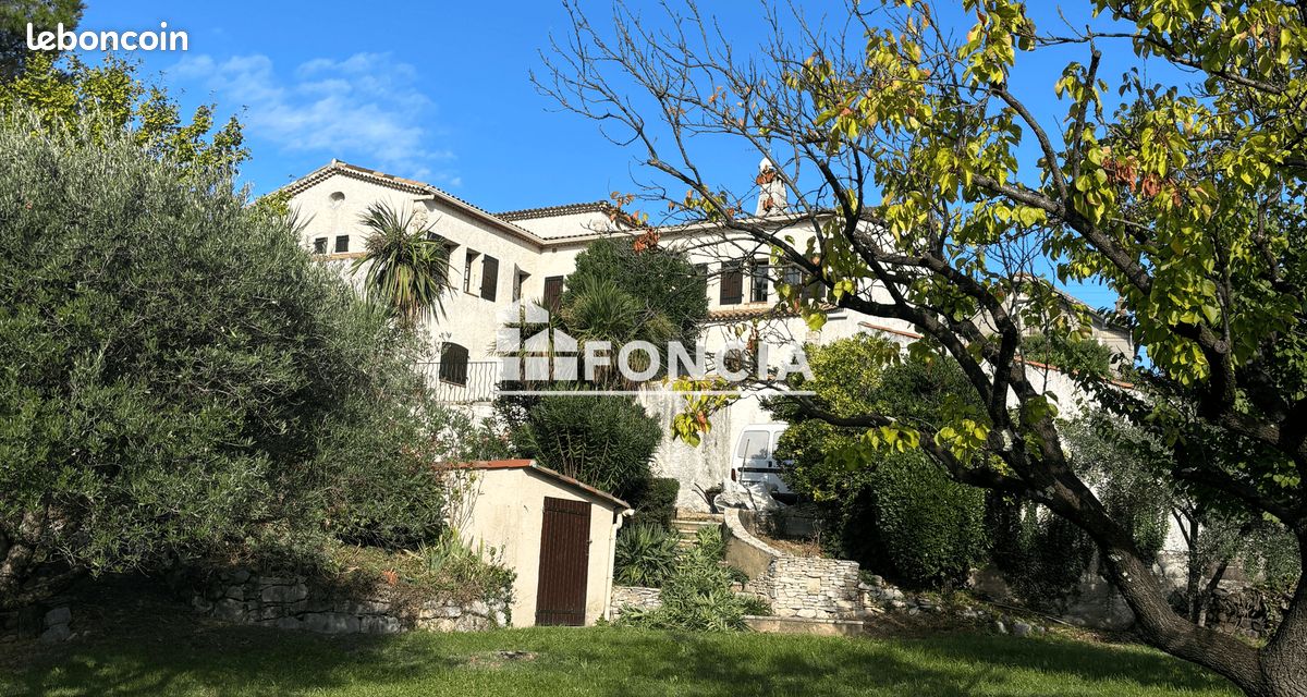 Maison 9 pièces 400 m² · à Alès · 400 m² · 485 000 €
