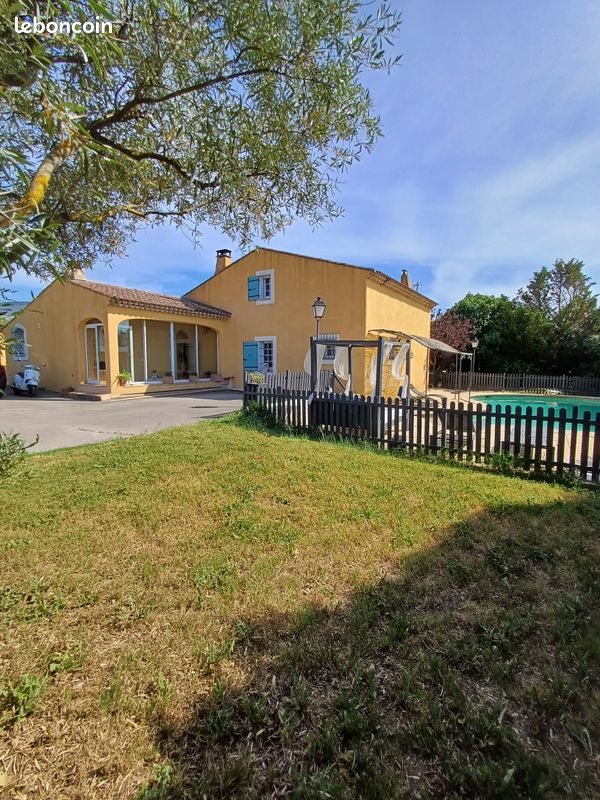 Maison 5 pièces 155 m² · à Aix-en-Provence · 155 m² · 670 000 €