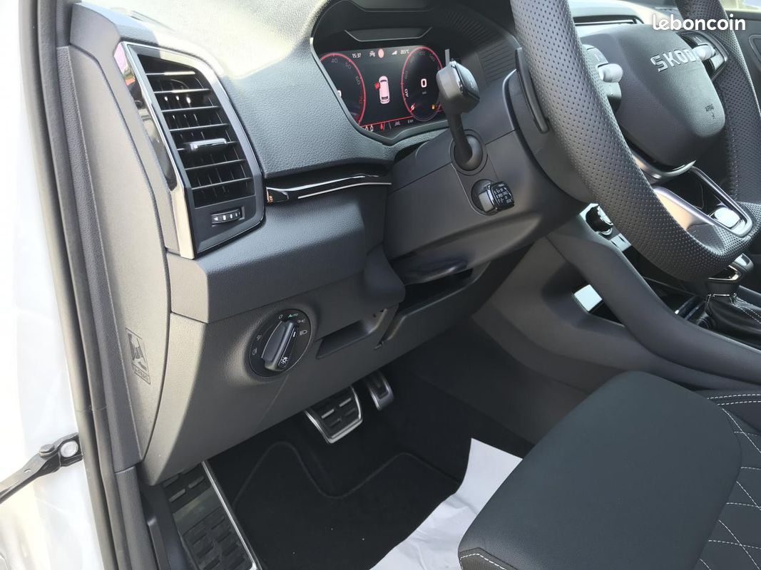 SKODA KAROQ 1.5 TSI Evo 2 150 ch ACT DSG7 Sportline (image 7)