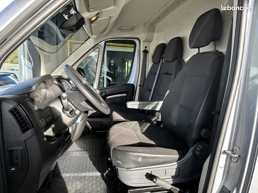 Peugeot BOXER FG 335 L2H2 2.2 BLUEHDI S&S 140CH ASPHALT (image 5)