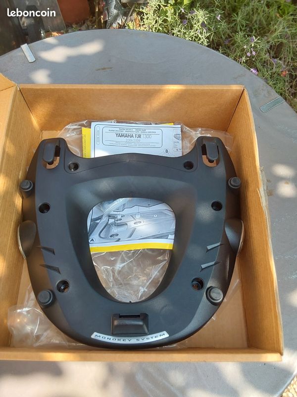 Platine Givi neuve Fjr (image 2)