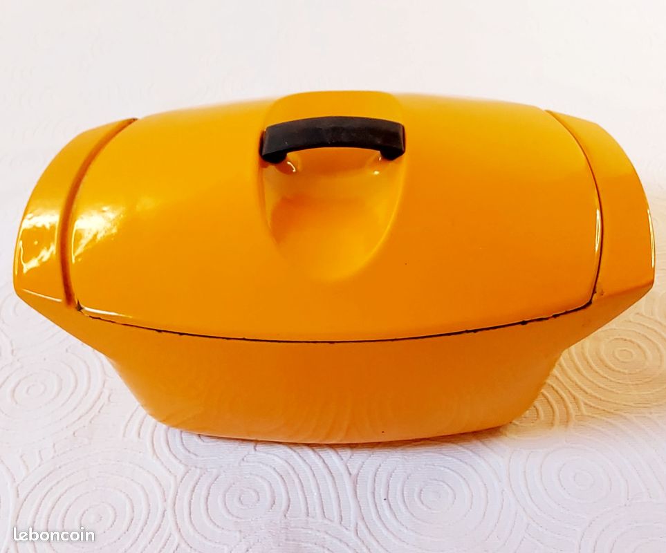 Cocotte Le Creuset 4,5L Vintage Orange – Design Raymond Loewy – Fonte France