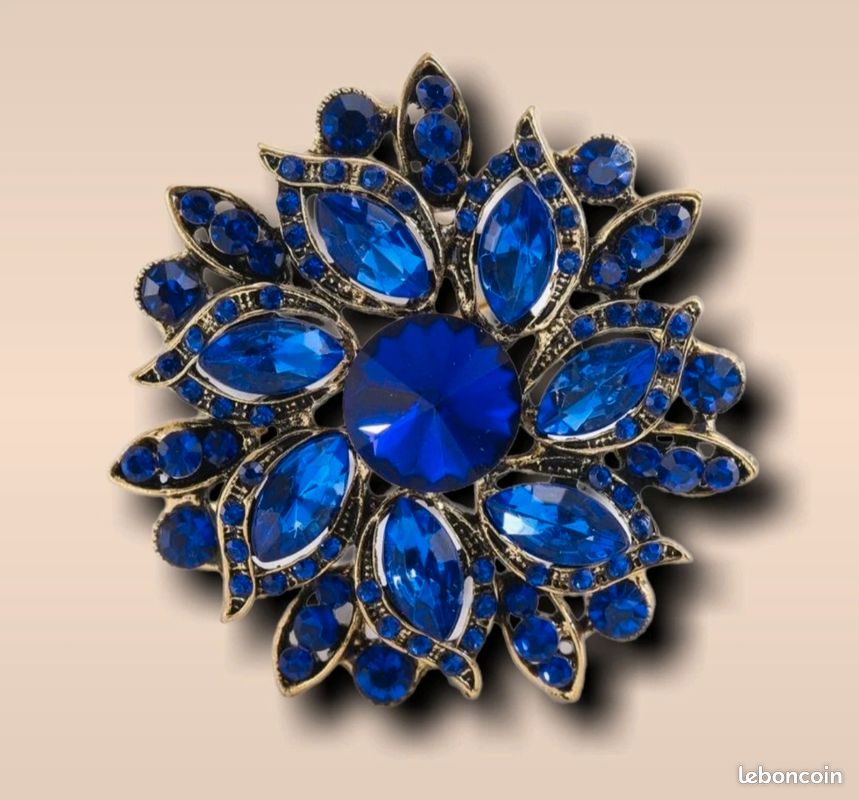 Broche Vintage Avec Cristal Et Solitaire Diamant - Couleur Or - Style Rétro Pour Femme - État Impeccable