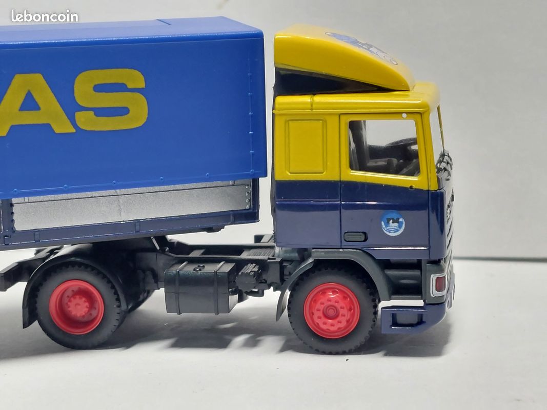 2 Camions Miniatures DAF95 Albedo Herpa à L'échelle 1:87 - Neuf