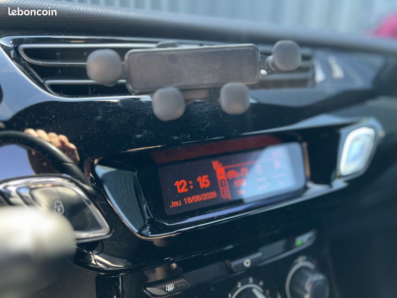 Citroen DS3 CABRIO 1.2 VTI PURETECH SO CHIC (image 21)