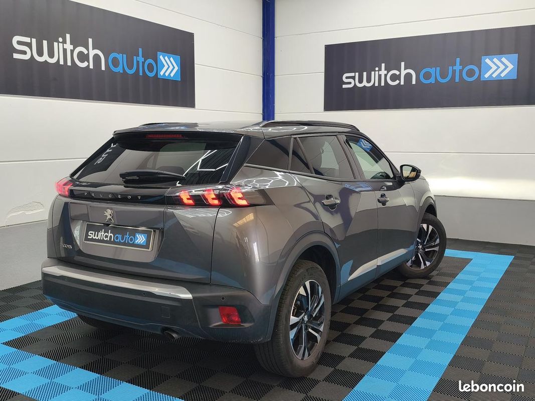 PEUGEOT 2008 1.2i ESSENCE 12V S&S 100 CV Allure Pack / KEYLESS / SUIVIE COMPLET / GPS / CAMERA RECUL / GARANTIE (image 6)