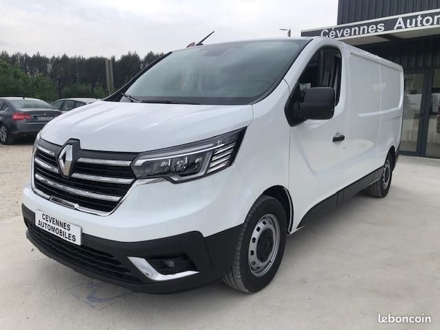 Renault TRAFIC III FG L2H1 3T 2.0 BLUE DCI 150CH GRAND CONFORT ETAT PARFAIT (image 1)