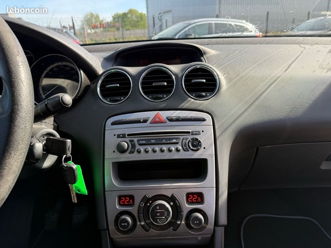 Peugeot 308 1.6 HDI92 FAP CONFORT PACK 5P (image 4)