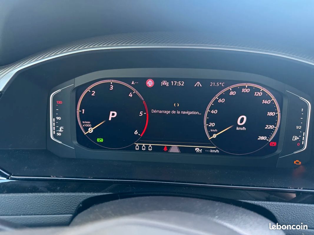 VOLKSWAGEN Arteon 2.0 D 150ch R-Line - 2022 - Toit ouvrant - Suivi complet - Toit ouvrant - Sièges chauffants (image 10)