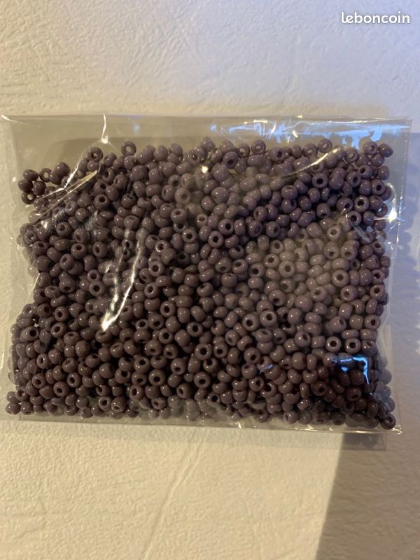 Perles rocaille colorées 2 mm ( Loisirs créatifs ) (image 8)