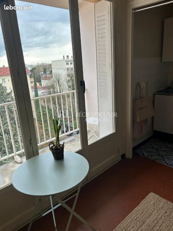 Appartement 1 pièce 24 m² · à Villeurbanne · 24 m² · 505 €