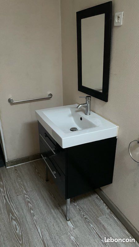 Maison 4 pièces 60 m² · à Saint-Laurent-de-Cognac · 60 m² · 500 €/mois