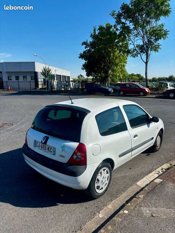 ✅RENAULT CLIO 2 1.5 dci CONFORT AUTHENTIQUE CONTROLE TECHNIQUE OK✅ (image 2)