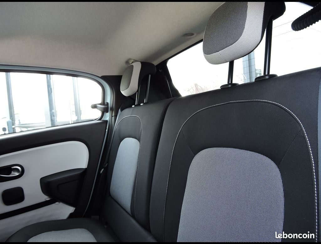 Renault Twingo EQUILIBRE SCE 65CH BVM5 (image 7)