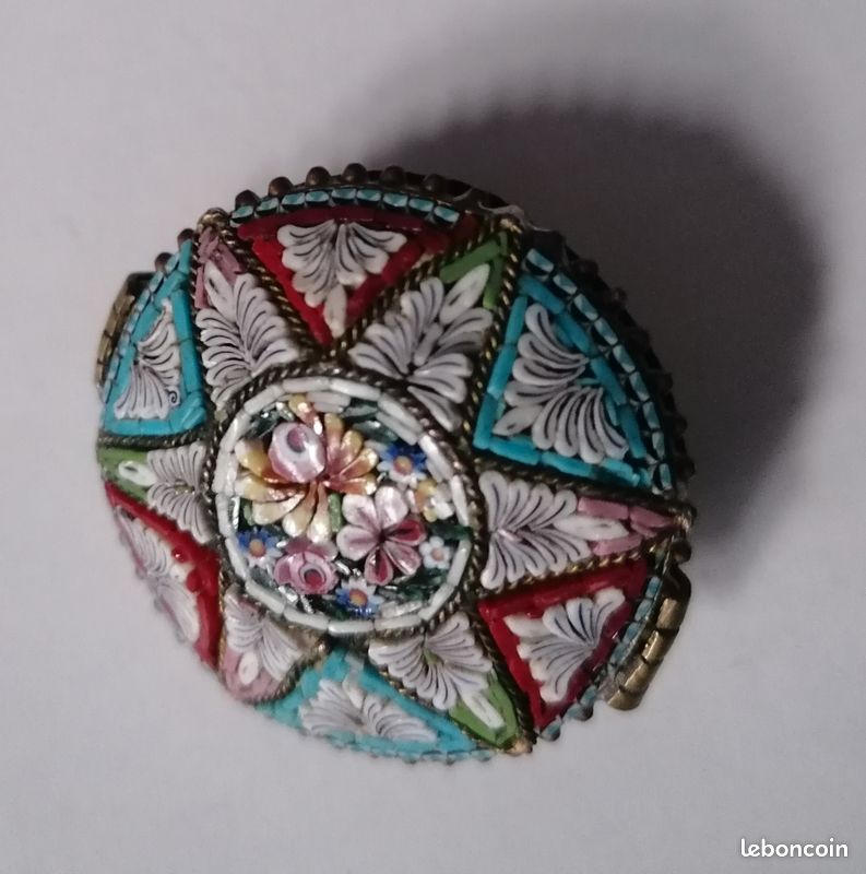 Broche Ancienne En Micro-Mosaïque - Bijou Vintage à Porter