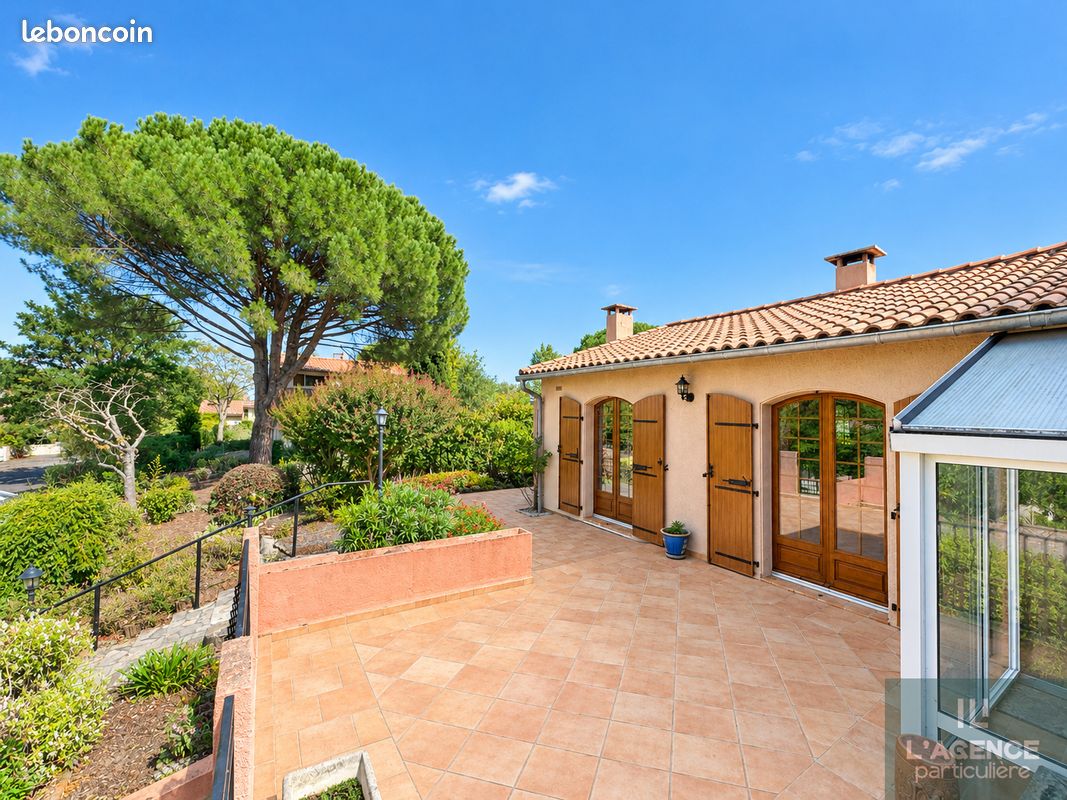 Maison 8 pièces 182 m² · à Auzeville-Tolosane · 182 m² · 540 000 €