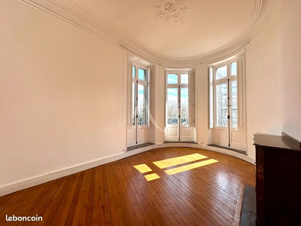 Appartement 5 pièces 202 m²