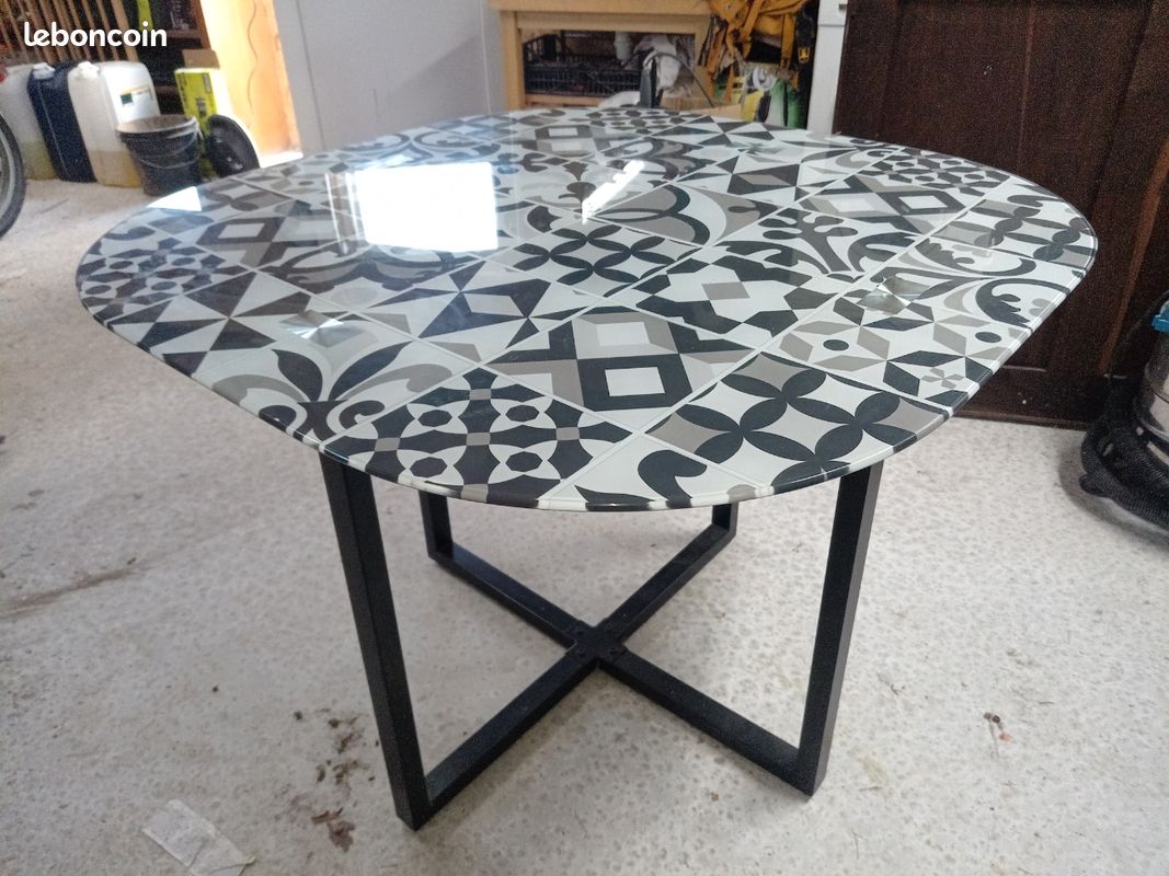 Table cuisine 1m/1m (image 1)