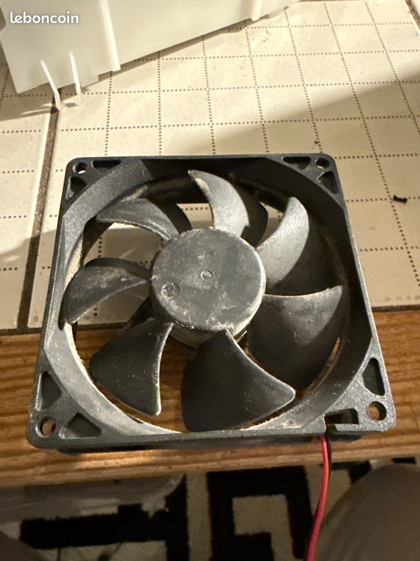 Ventilateur Adda Dc 12v 0,17A Model AD0912MS-A70GL (image 1)
