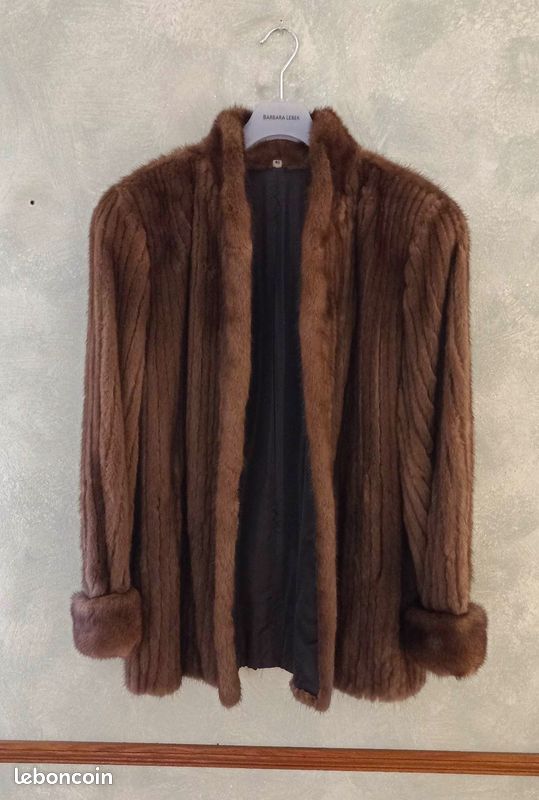 Manteau En Vison D'élevage Véritable - Couleur Gris, Tailles T36 à 40, Occasion Impeccable
