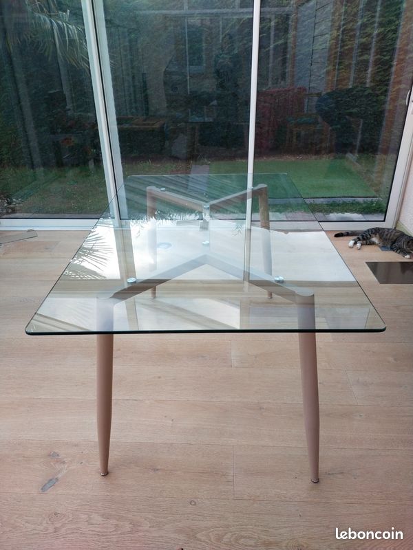 Table en verre but (image 3)