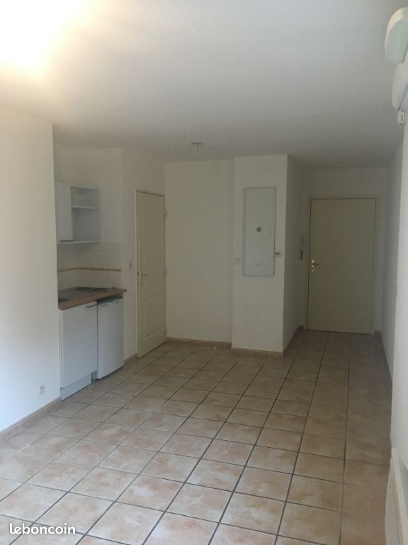 Studio 1 pièce 27 m² (image 2)