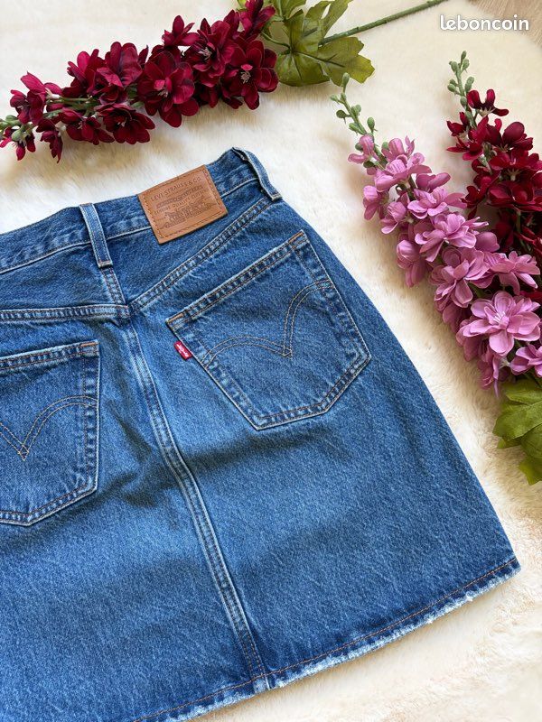 Jolie jupe Levi’s neuve T.34 (image 4)