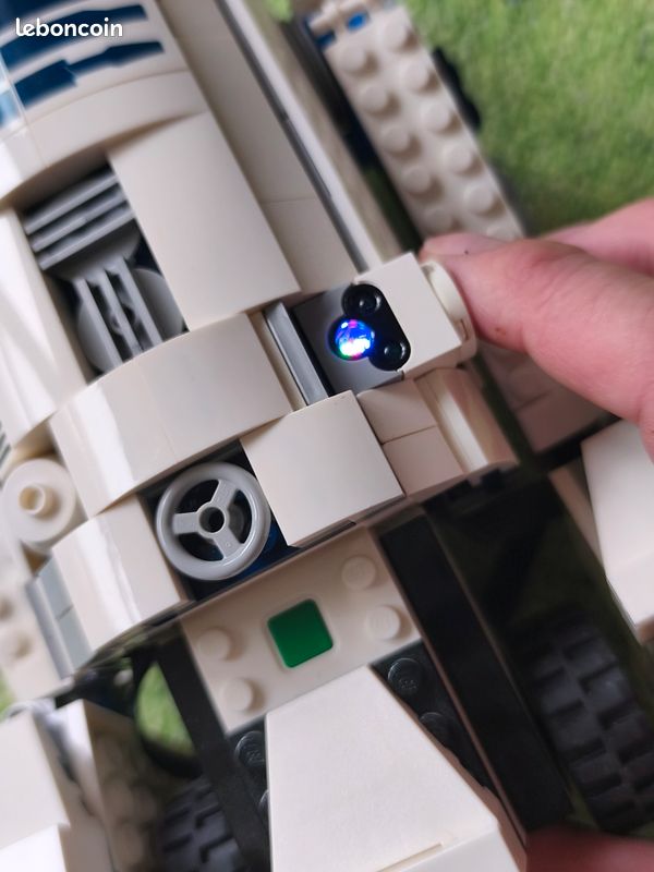 Lego 75253 star wars R2-D2 (image 8)