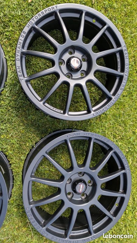 4 Jantes légères Clio 3 RS (image 2)