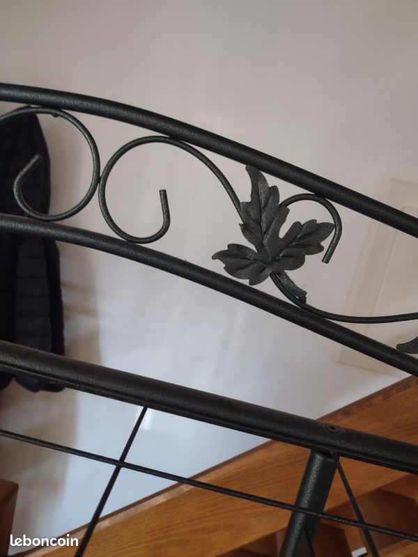 Vestiaire en fer (image 2)